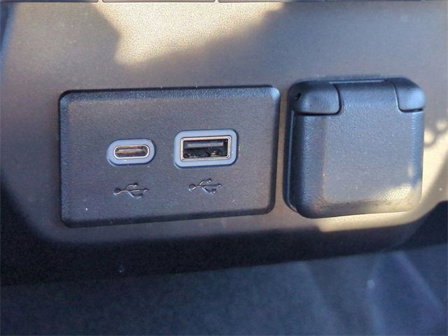 Used 2021 GMC Sierra 1500 Elevation image 21