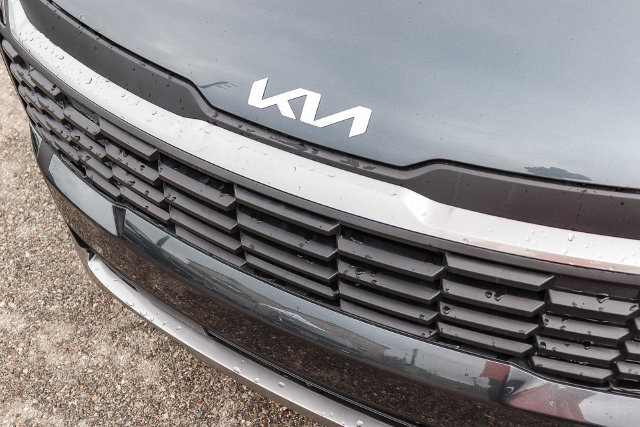 New 2027 Kia Sportage LX FWD image 13