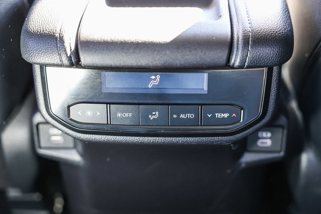 Certified 2024 Toyota Grand Highlander XLE image 6