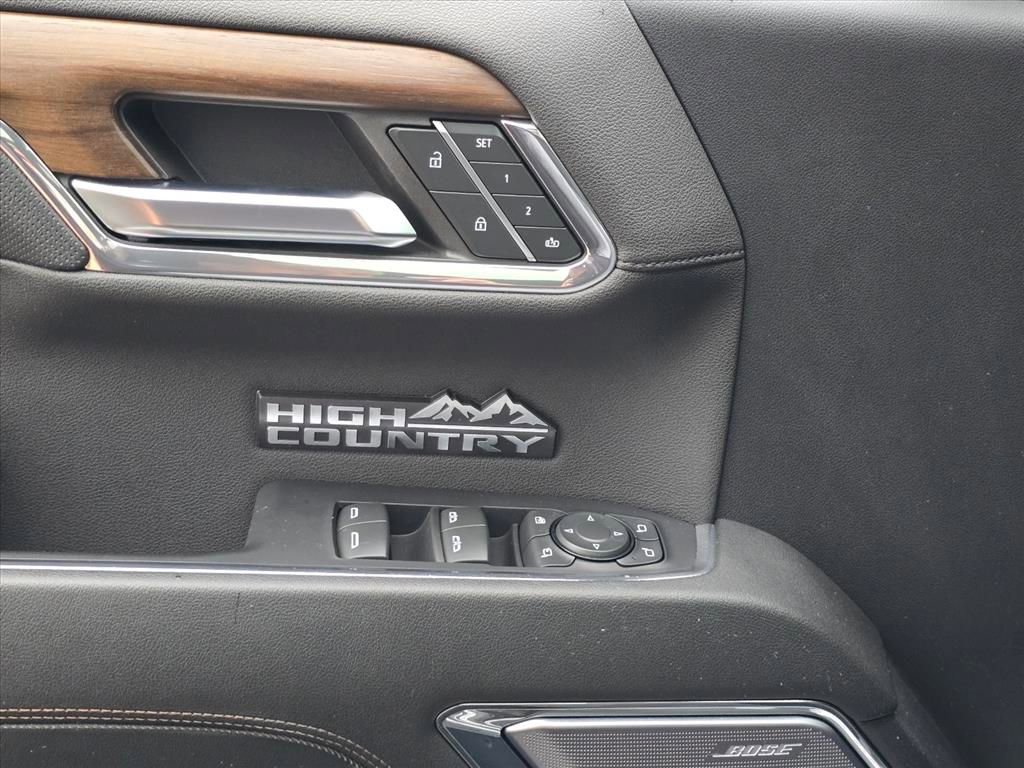 Certified 2024 Chevrolet Silverado 1500 High Country w/ Technology Package image 25