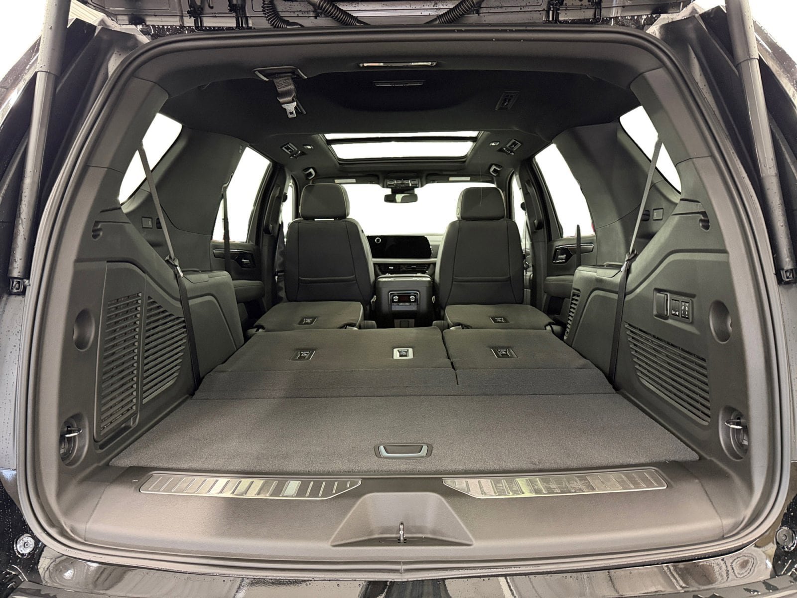 New 2026 Chevrolet Tahoe Premier w/ Sun And Tow Package AWD/4WD image 31