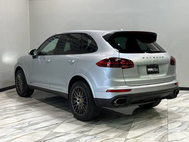 Used 2017 Porsche Cayenne Platinum Edition AWD/4WD image 8