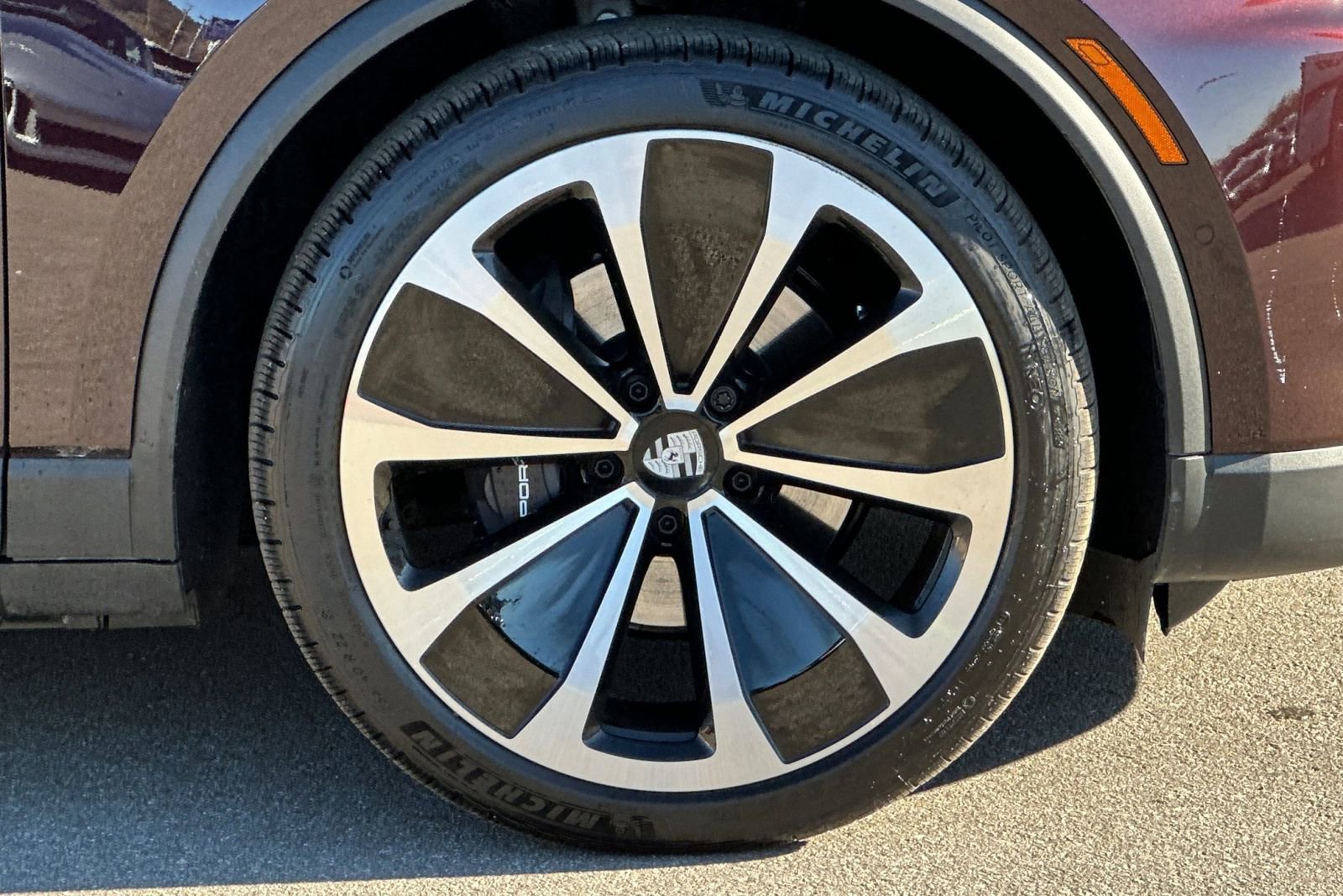 Certified 2025 Porsche Macan 4 Electric image 43