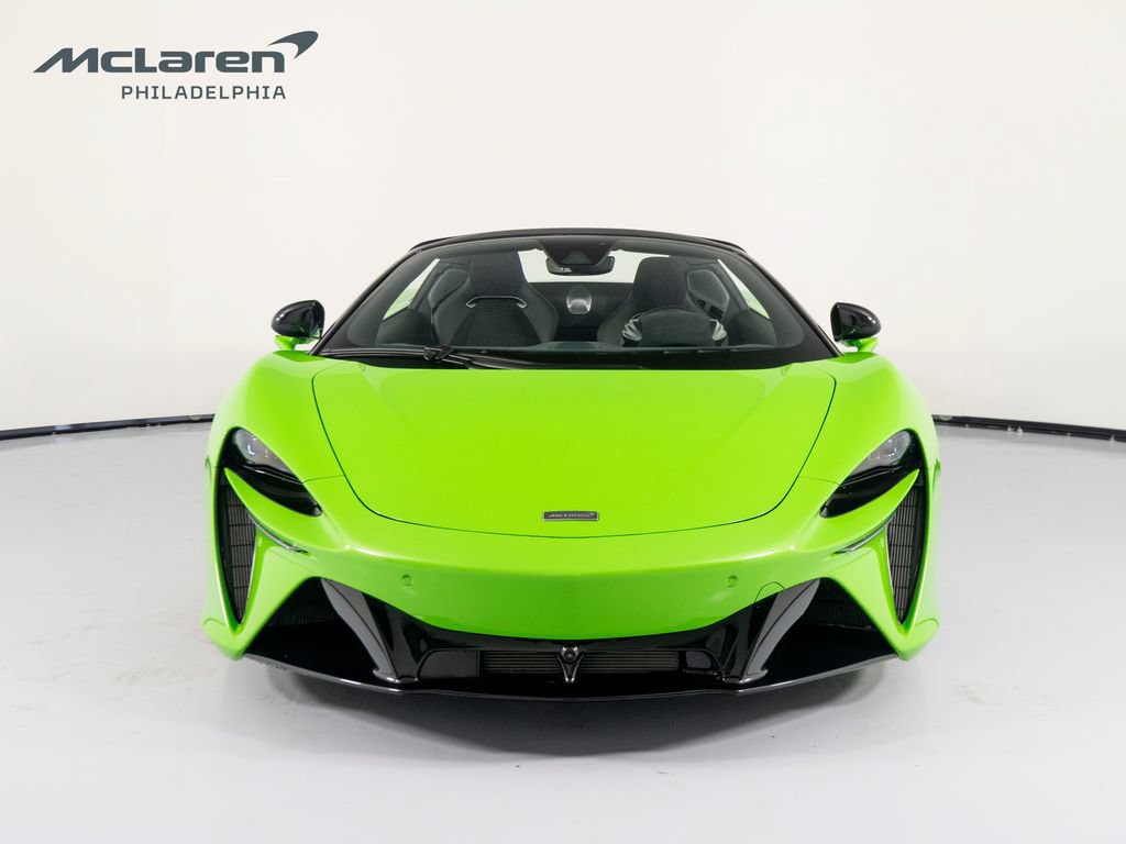 Used 2025 McLaren Artura Spider RWD image 9