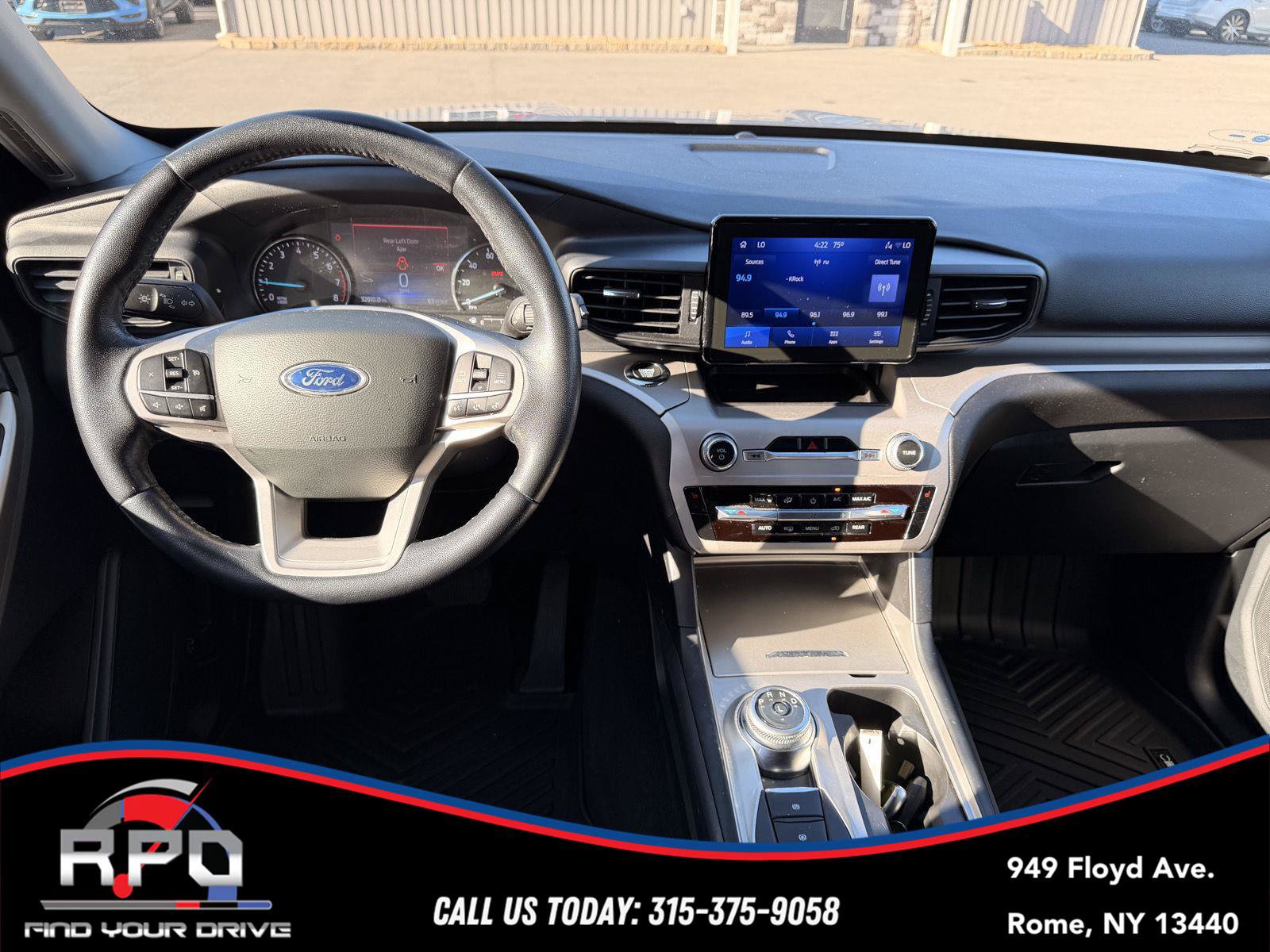 Used 2022 Ford Explorer XLT AWD/4WD image 14