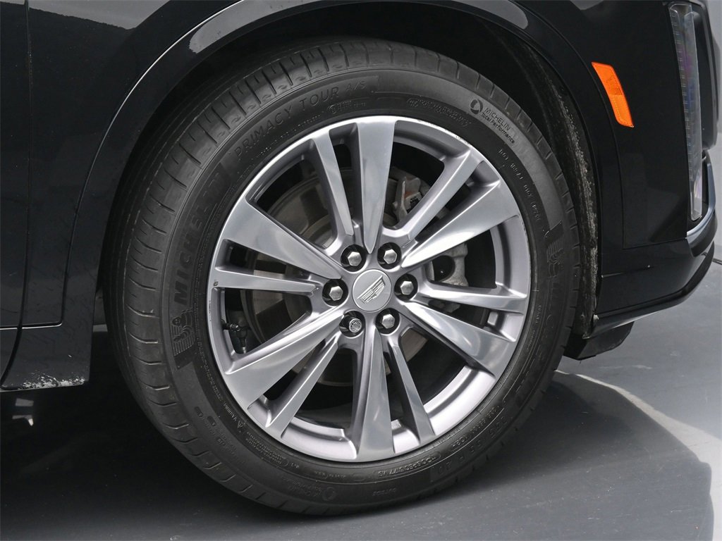 Used 2024 Cadillac XT6 Premium Luxury image 6
