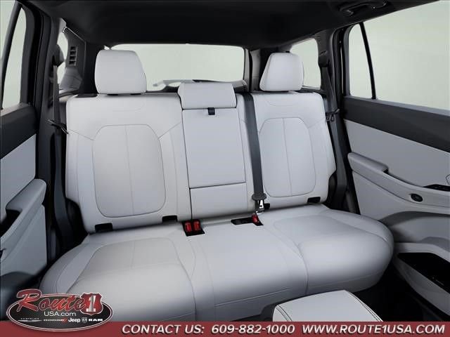 New 2026 Jeep Cherokee Limited image 16
