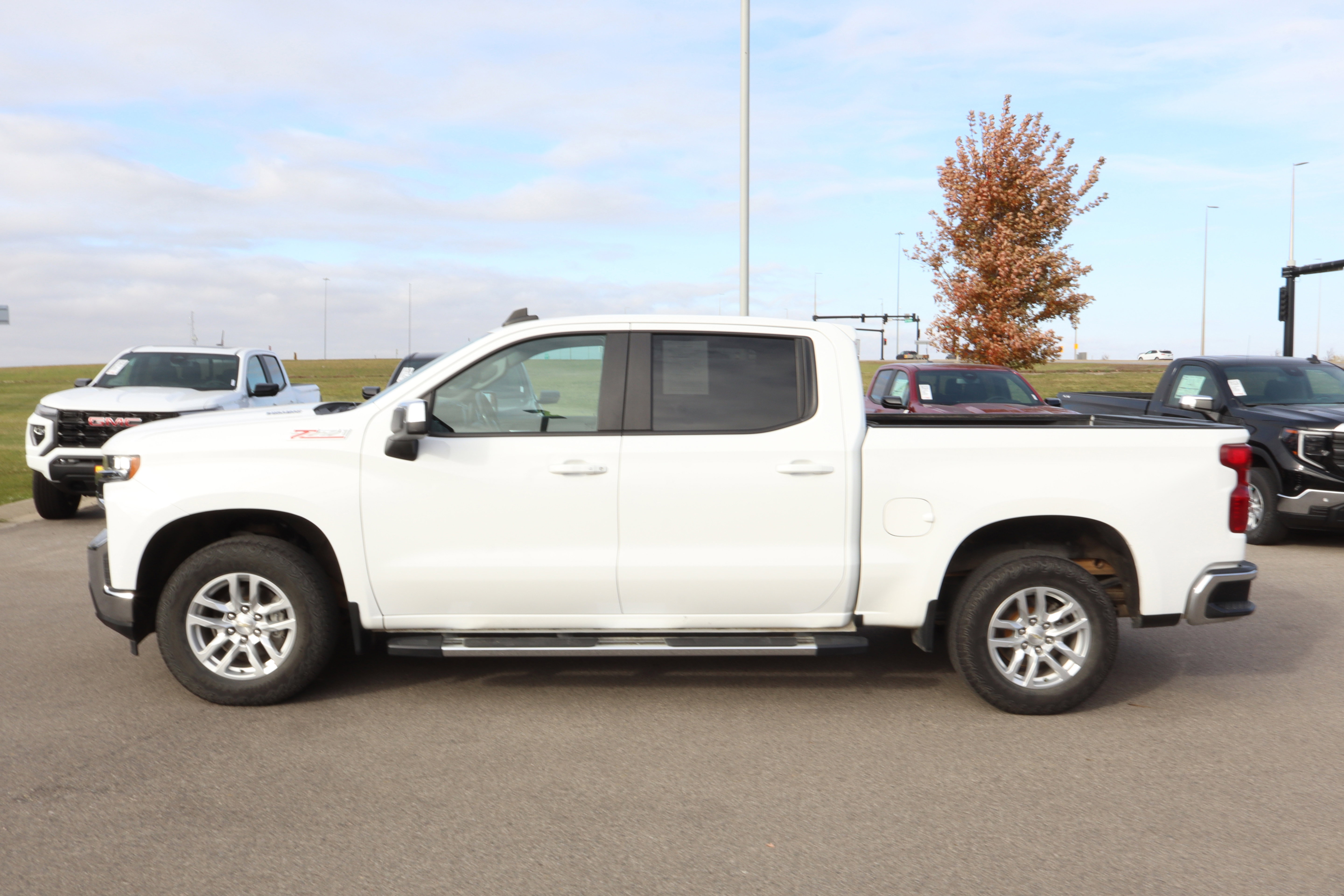 Used 2020 Chevrolet Silverado 1500 LT w/ All-Star Edition image 4