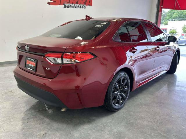 Certified 2025 Toyota Corolla LE FWD image 3