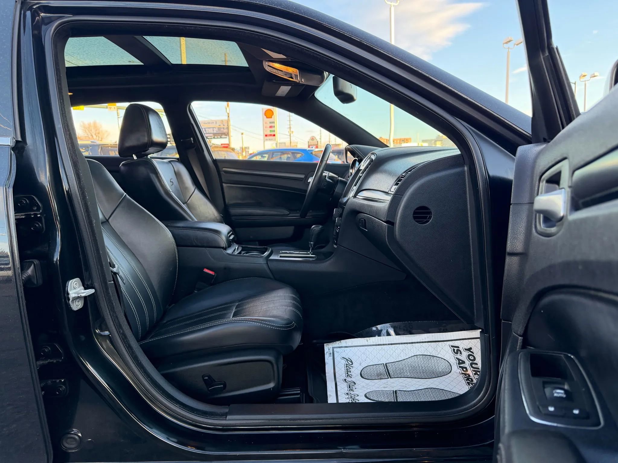 Used 2013 Chrysler 300 S image 20