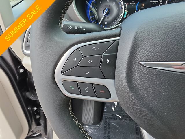 Certified 2023 Chrysler Pacifica Touring-L FWD image 23