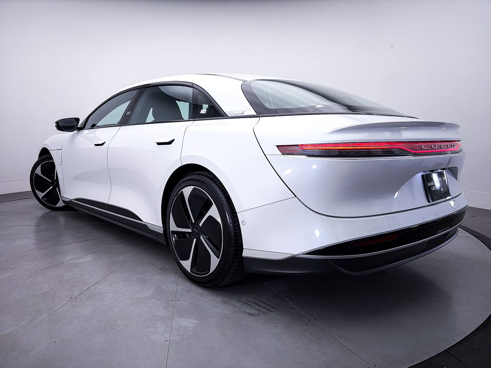 Used 2024 Lucid Air Grand Touring AWD/4WD image 2