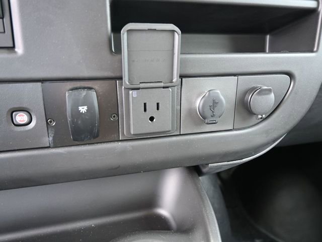Used 2022 Chevrolet Express 3500 w/ Power Convenience Package image 15