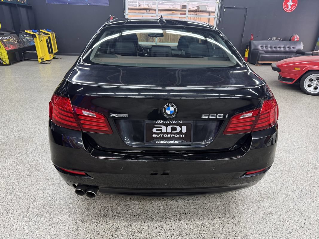 Used 2015 BMW 528i xDrive Sedan AWD/4WD image 4