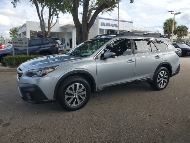 Used 2021 Subaru Outback Premium AWD/4WD image 2