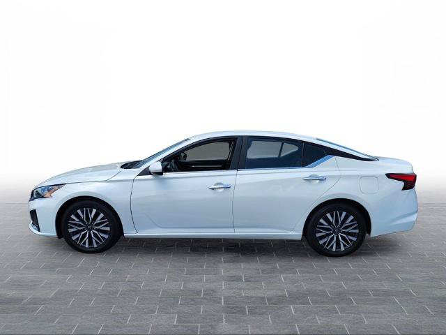 Certified 2023 Nissan Altima 2.5 SV FWD image 3