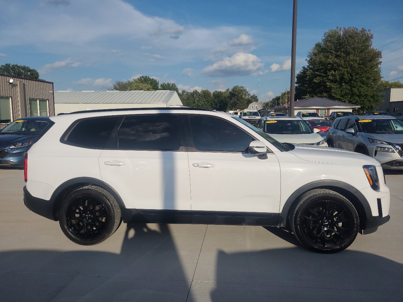 Used 2022 Kia Telluride EX w/ EX Premium Package image 5