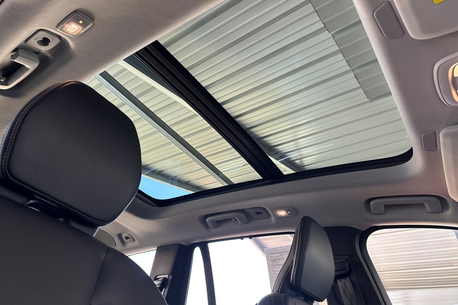 Used 2023 Volvo XC90 T8 Ultimate w/ Protection Package Premier image 20