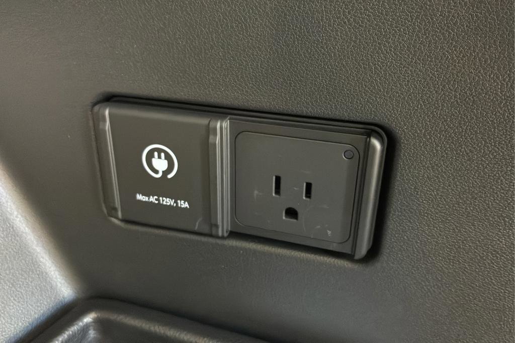 New 2026 Hyundai Ioniq 9 Calligraphy image 27