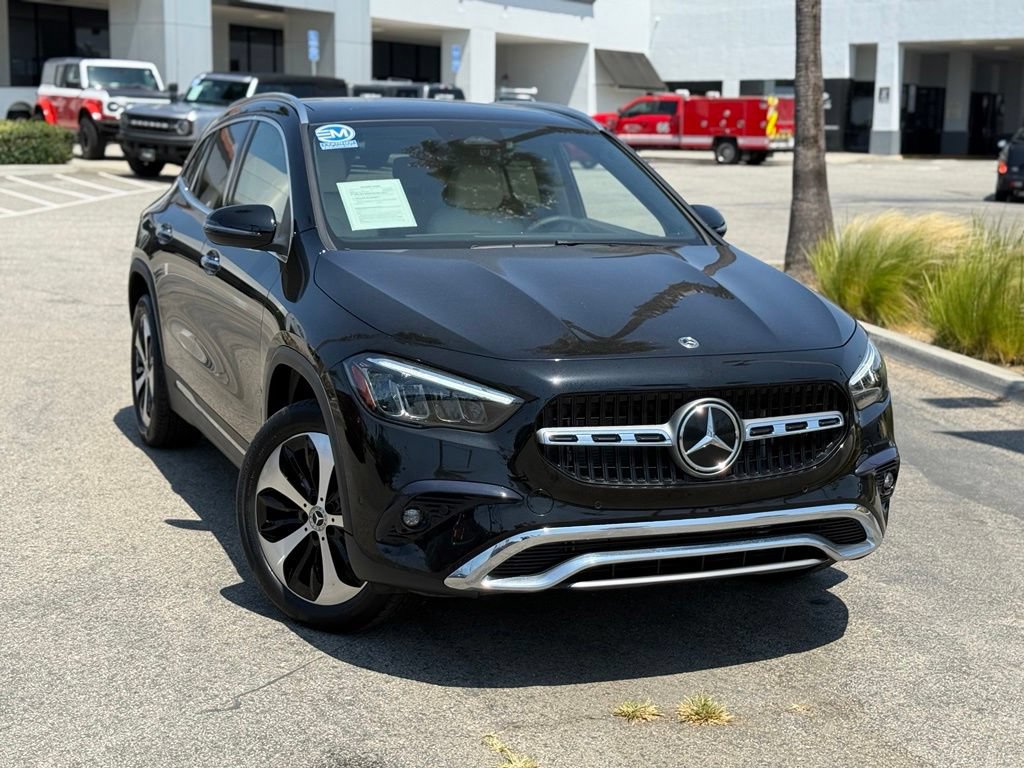 Used 2025 Mercedes-Benz GLA 250 4MATIC image 2