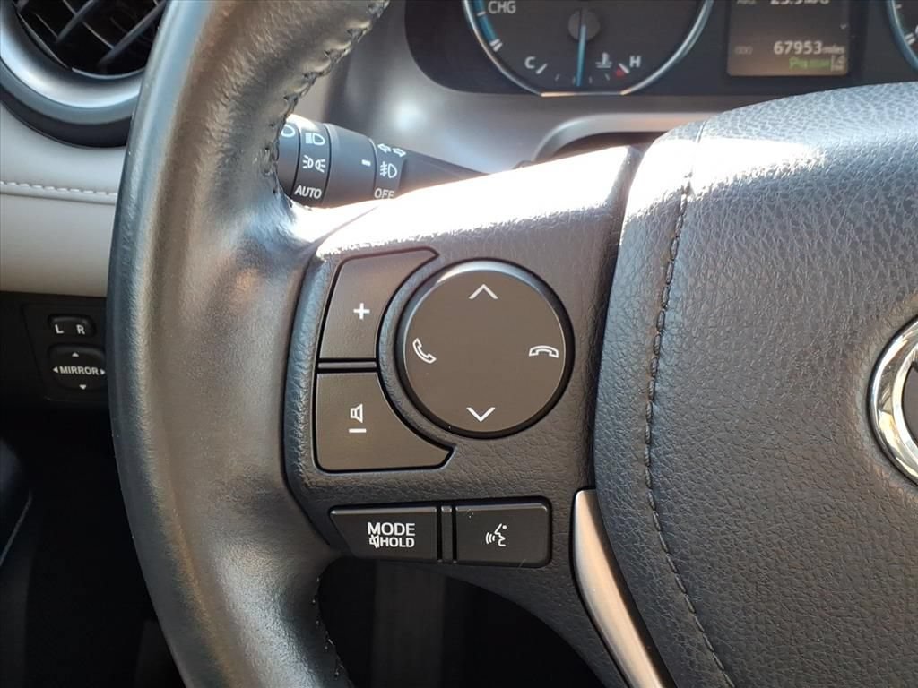Used 2018 Toyota RAV4 XLE w/ Convenience Package AWD/4WD image 22