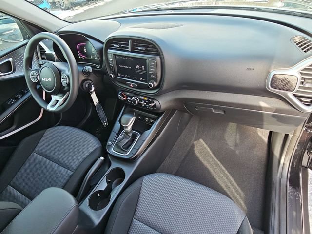 Used 2025 Kia Soul LX w/ LX Technology Package image 26