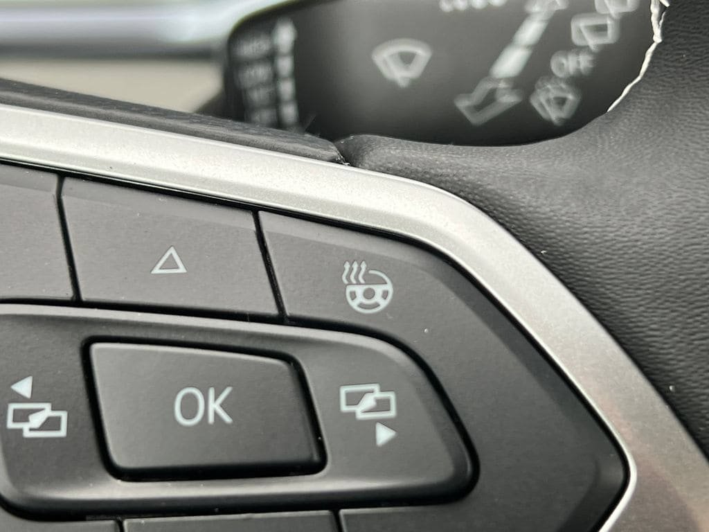 New 2026 Volkswagen Taos SE AWD/4WD image 21
