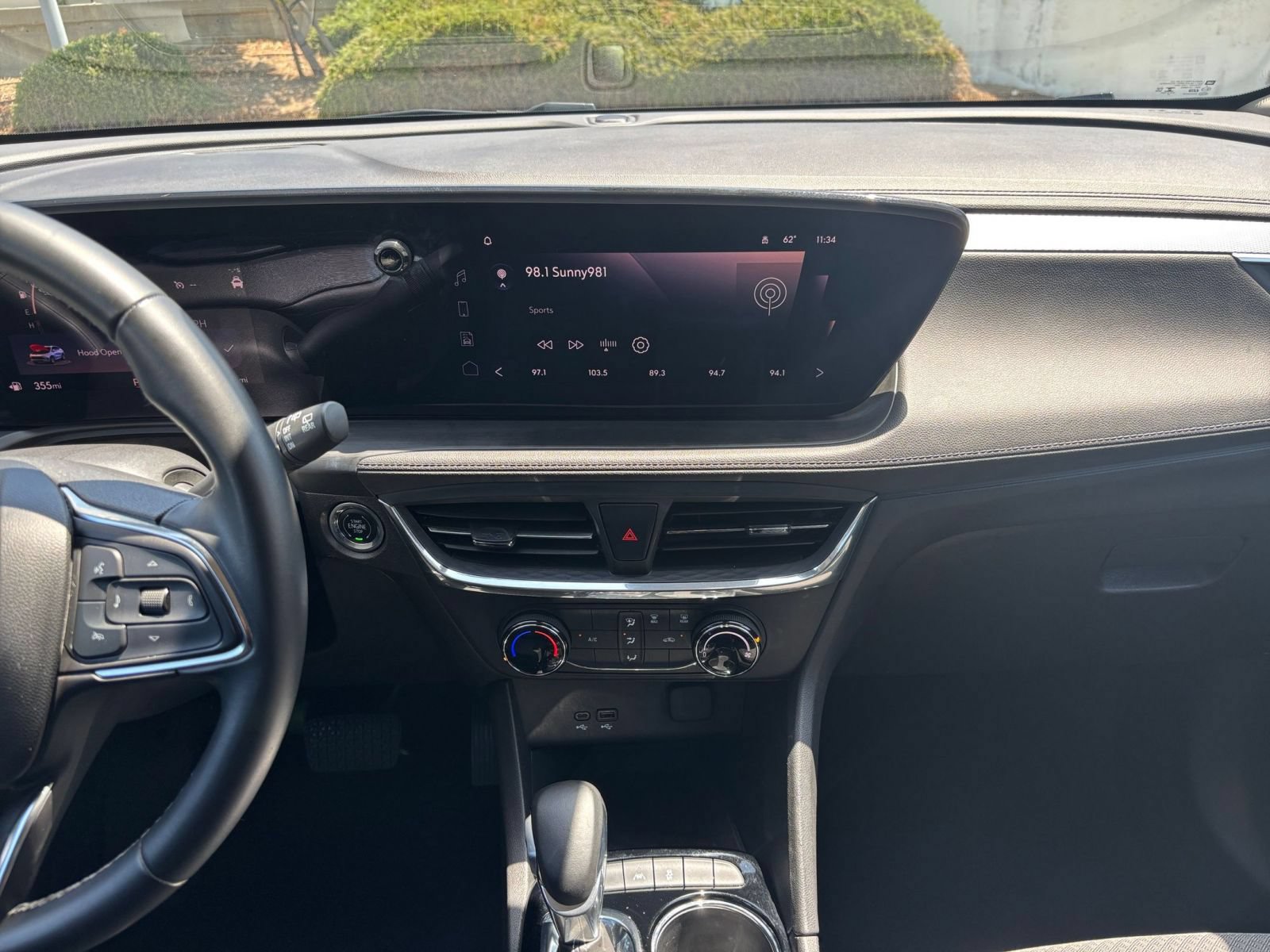 Used 2025 Buick Encore GX Preferred FWD image 17