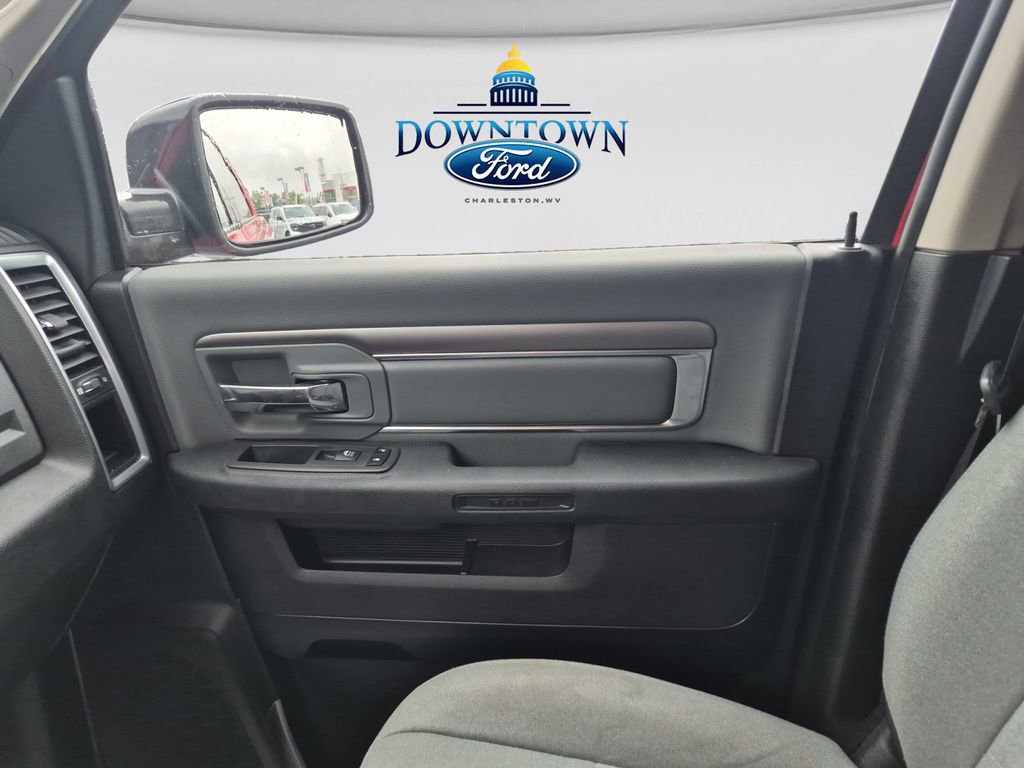 Used 2021 RAM 1500 Classic SLT AWD/4WD image 21