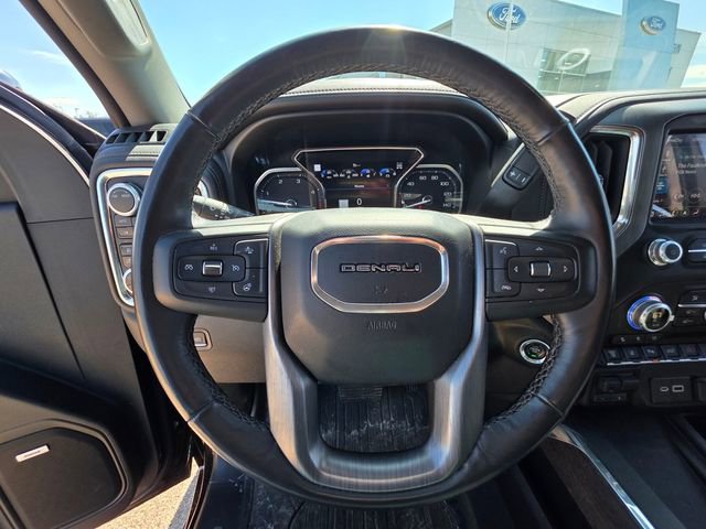 Used 2020 GMC Sierra 2500 Denali w/ Denali Ultimate Package AWD/4WD image 17