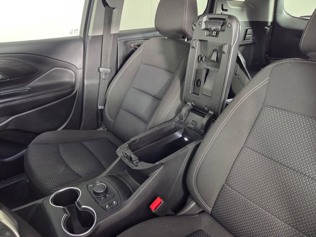 Used 2022 GMC Terrain SLE w/ Driver Convenience Package FWD image 21