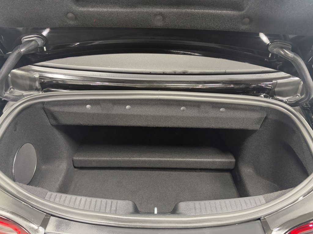 Used 2022 Mercedes-Benz SL 63 AMG 4MATIC image 33