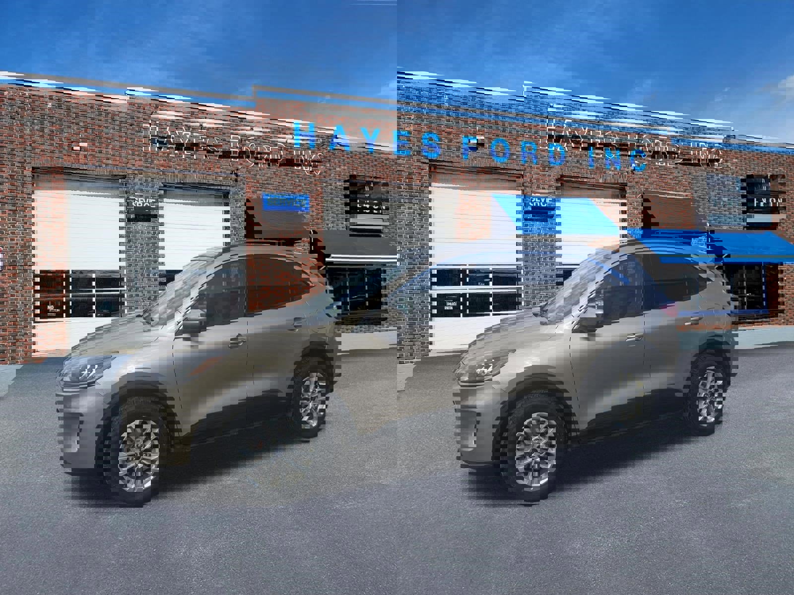 Used 2020 Ford Escape SE image 1