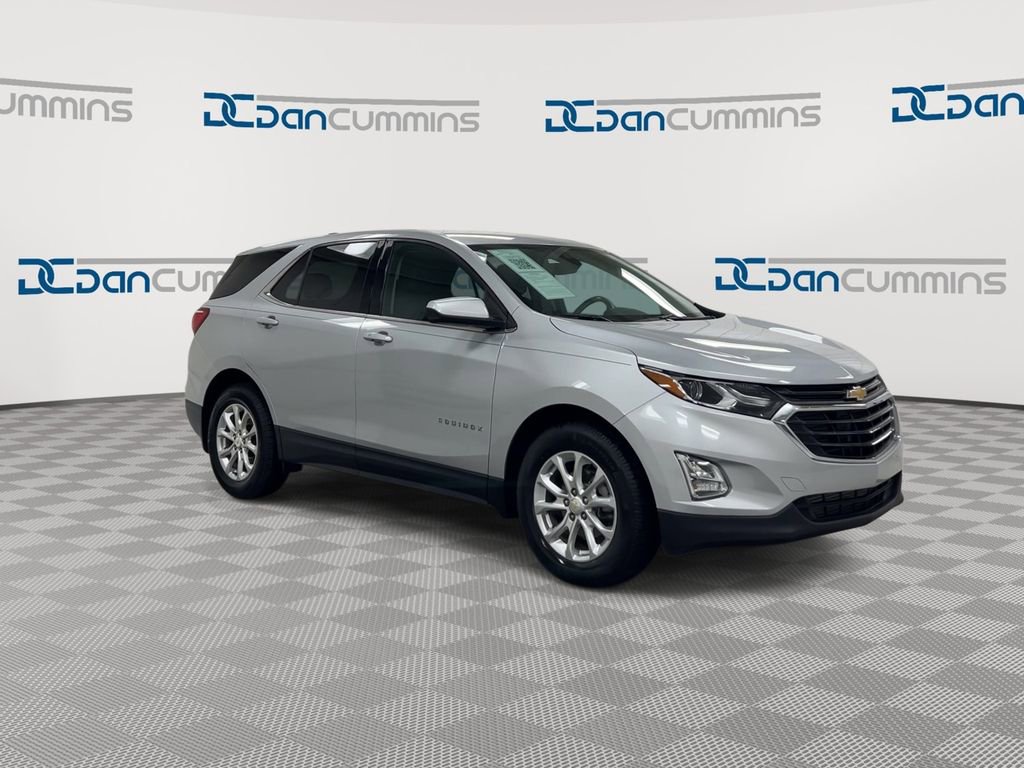 Used 2020 Chevrolet Equinox LT w/ Driver Convenience Package image 2