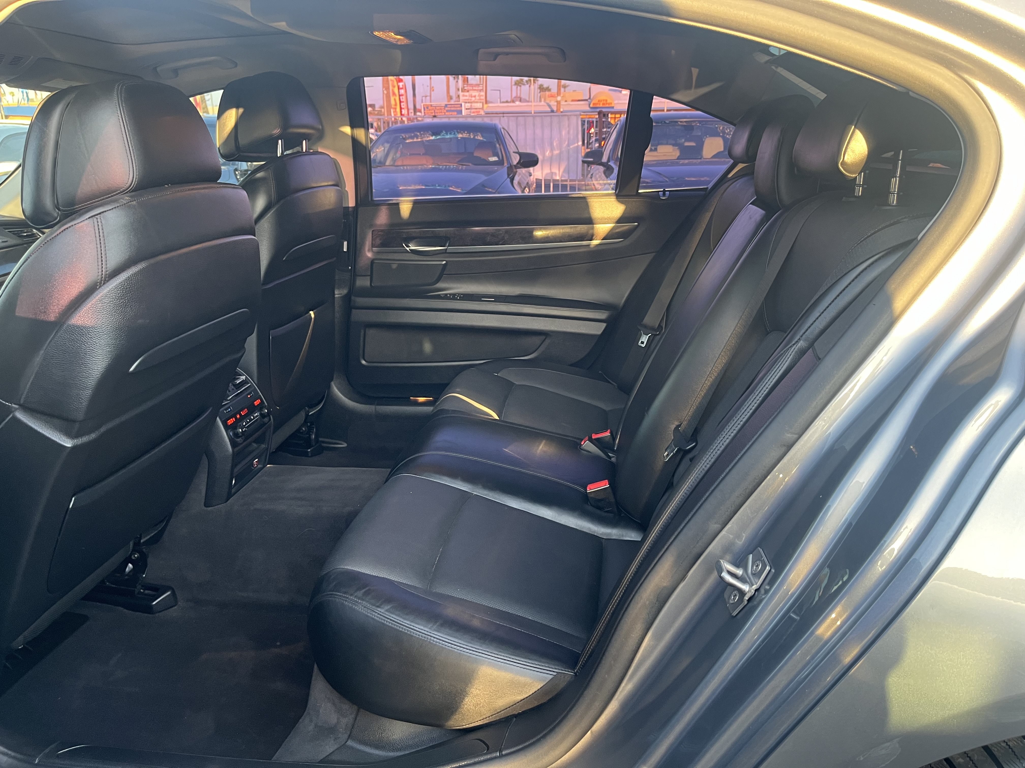 Used 2012 BMW 750Li RWD image 20