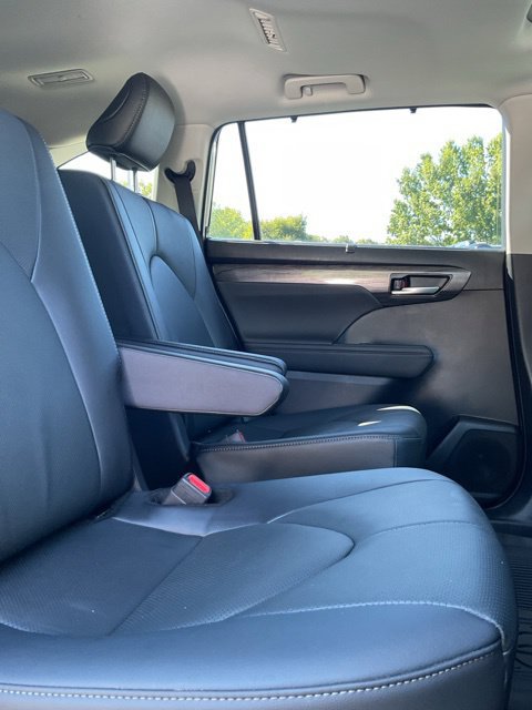 Used 2026 Toyota Highlander Limited AWD/4WD image 20