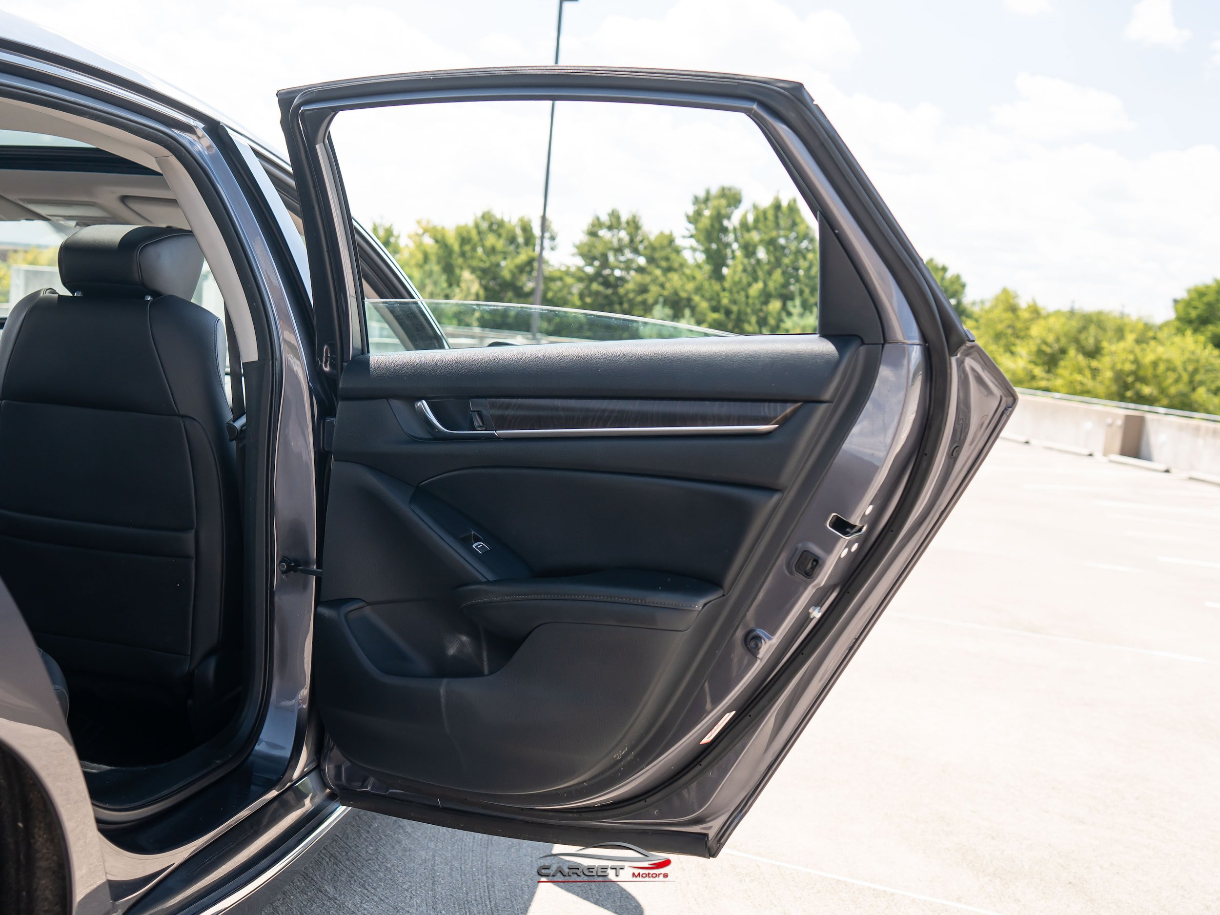 Used 2019 Honda Accord EX-L image 40