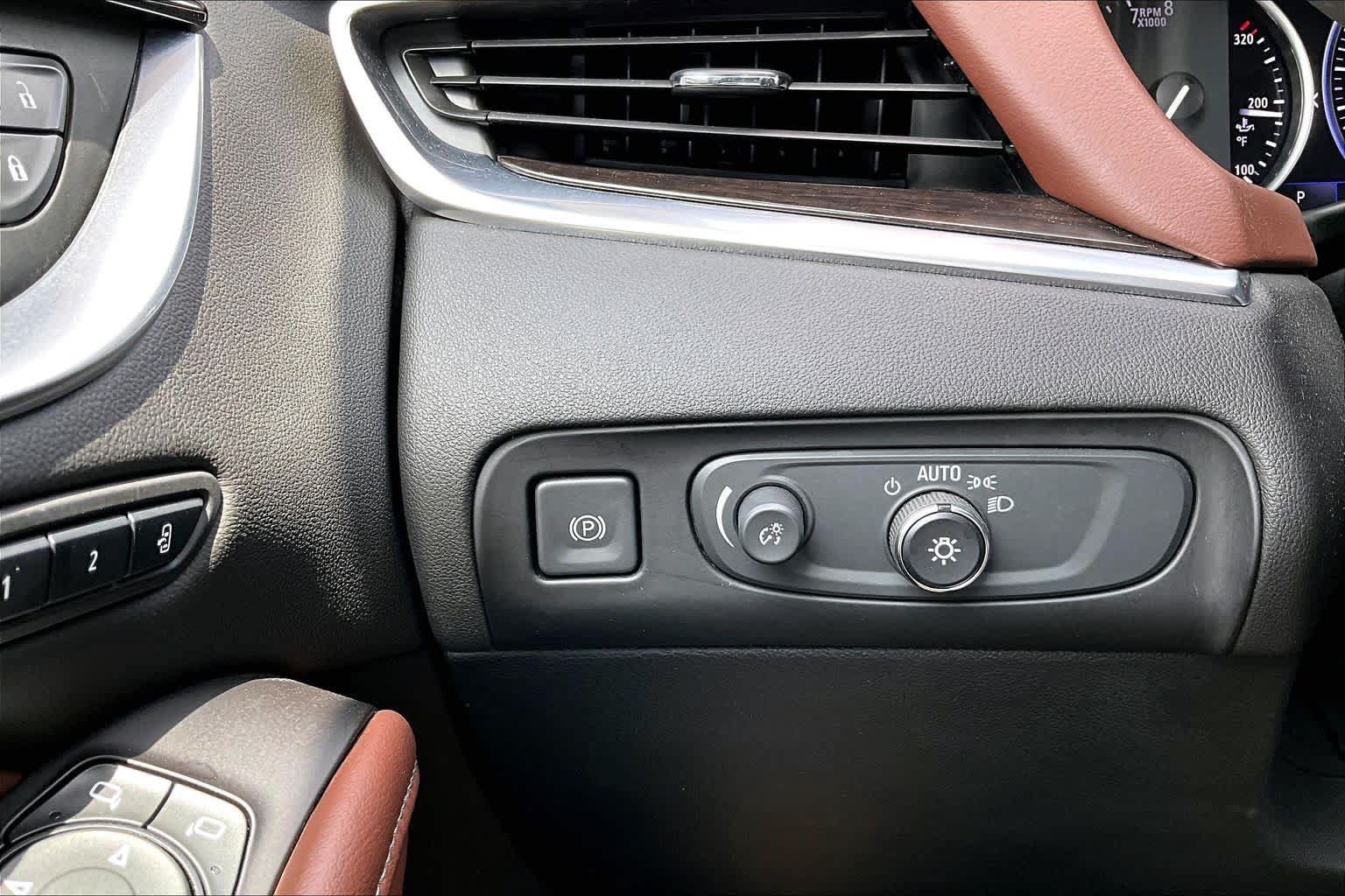 Used 2020 Buick Enclave Avenir w/ Avenir Technology Package FWD image 36
