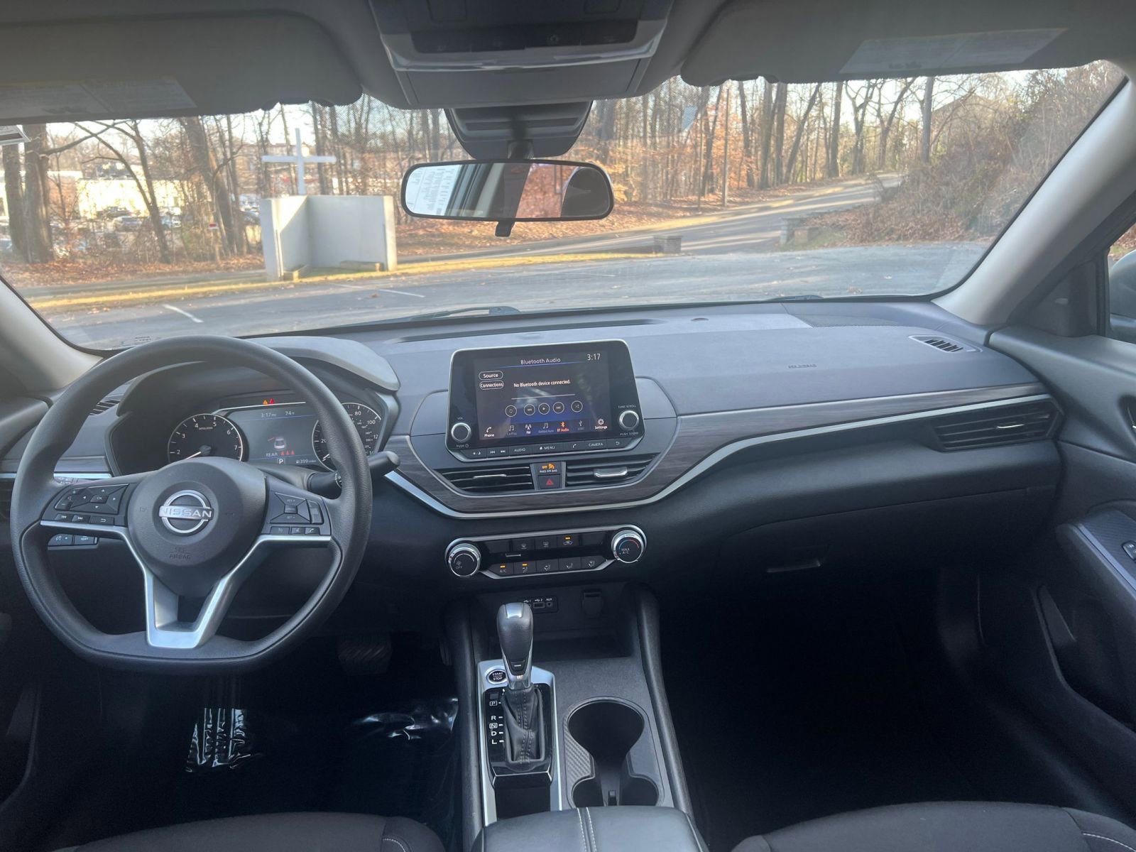 Used 2025 Nissan Altima 2.5 SV image 28