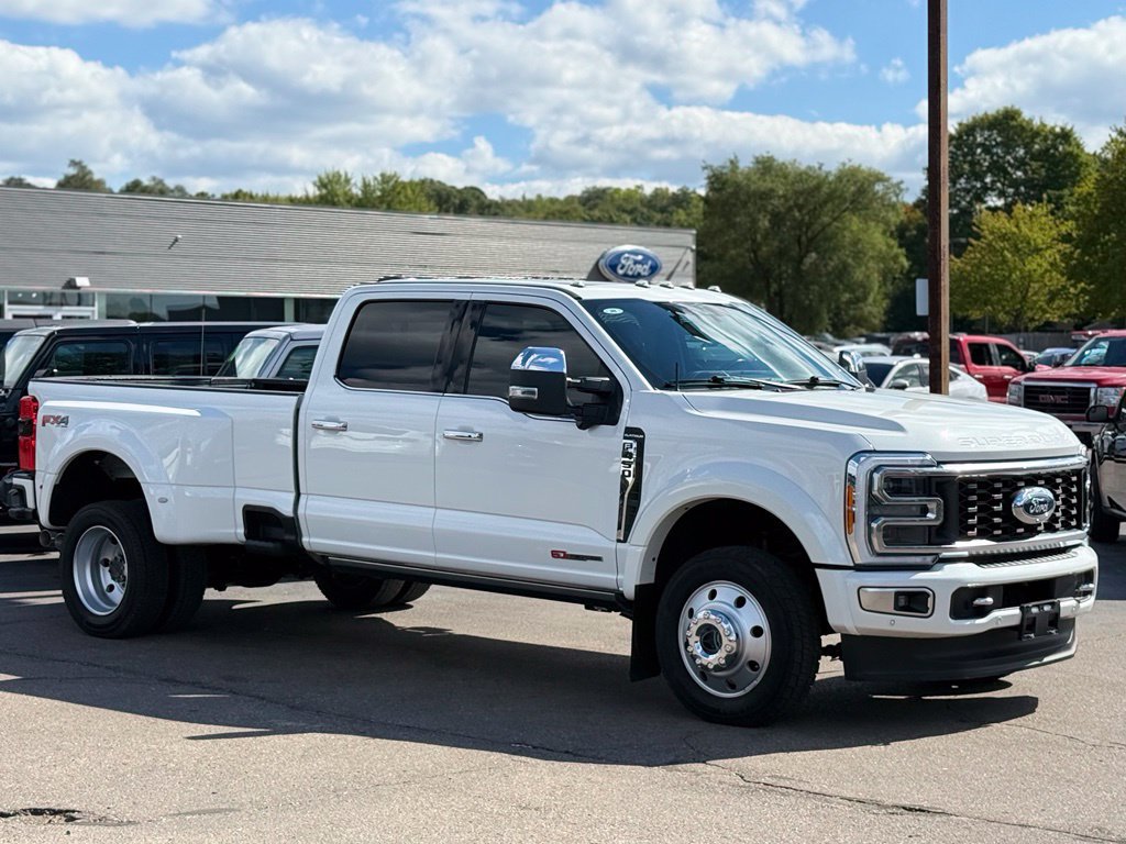 Used 2023 Ford F450 Platinum w/ FX4 Off-Road Package AWD/4WD image 33