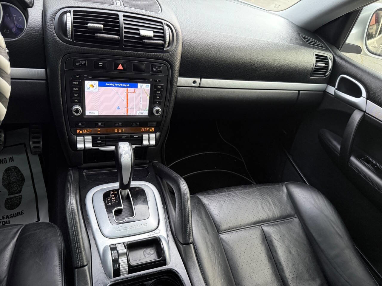 Used 2005 Porsche Cayenne S image 19