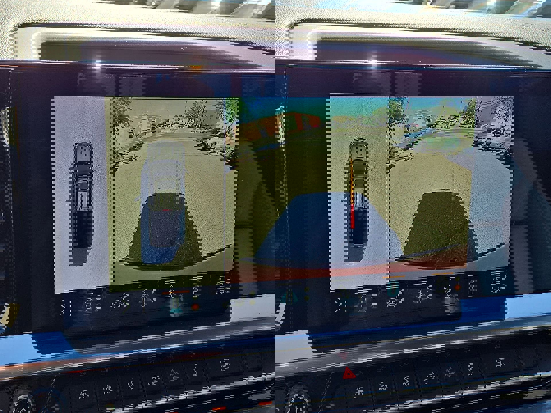 Used 2023 Chevrolet Silverado 1500 High Country w/ High Country Premium Package AWD/4WD image 18