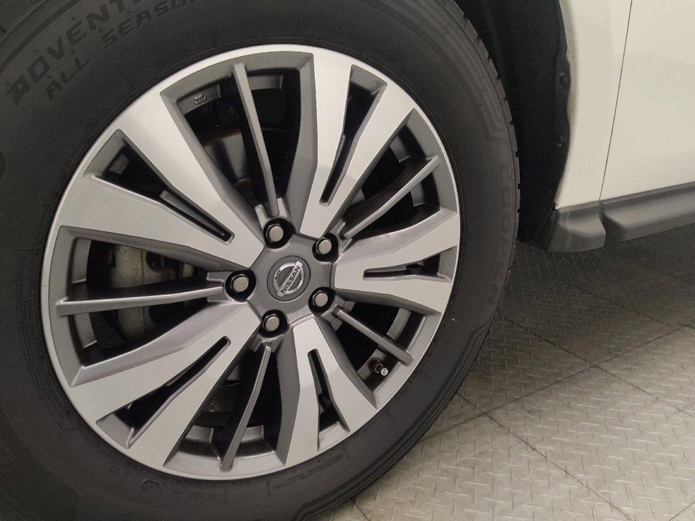 Used 2018 Nissan Pathfinder SV FWD image 31