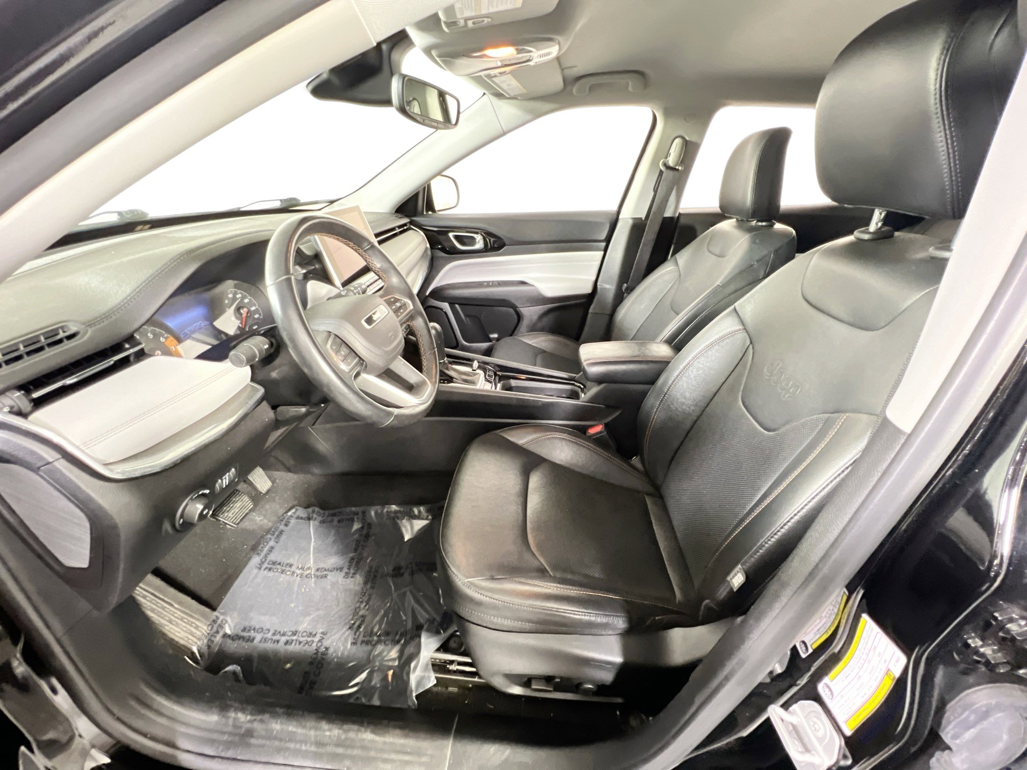 Used 2022 Jeep Compass Limited image 19