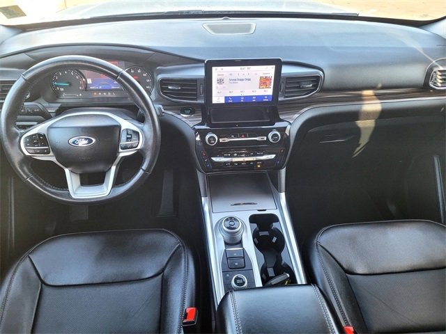 Used 2023 Ford Explorer Limited image 11