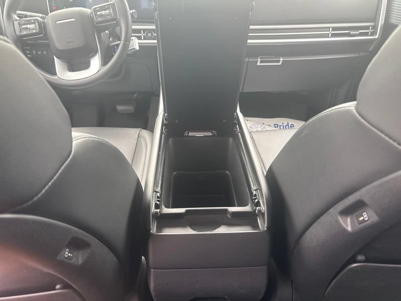 Used 2024 Hyundai Santa Fe SEL FWD image 22