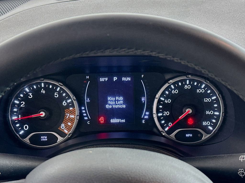 Used 2019 Jeep Renegade Latitude image 12