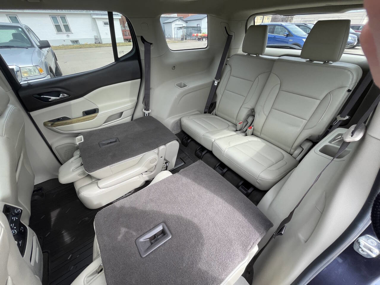 Used 2018 GMC Acadia Denali w/ Technology Package image 28