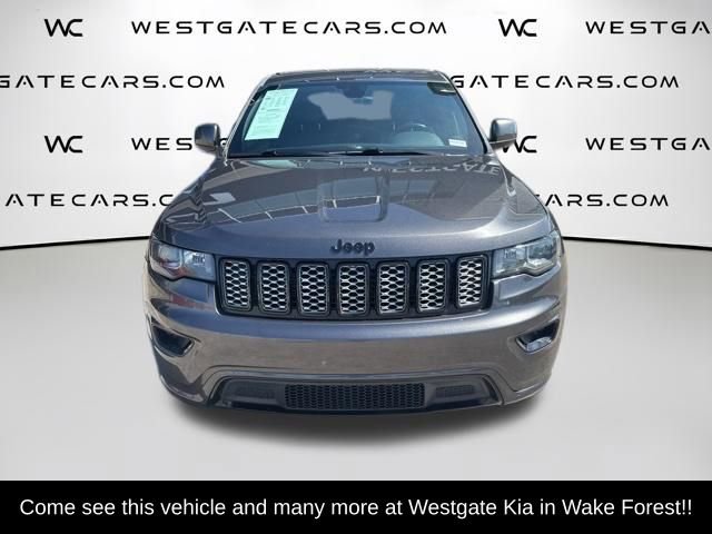 Used 2017 Jeep Grand Cherokee Altitude image 2