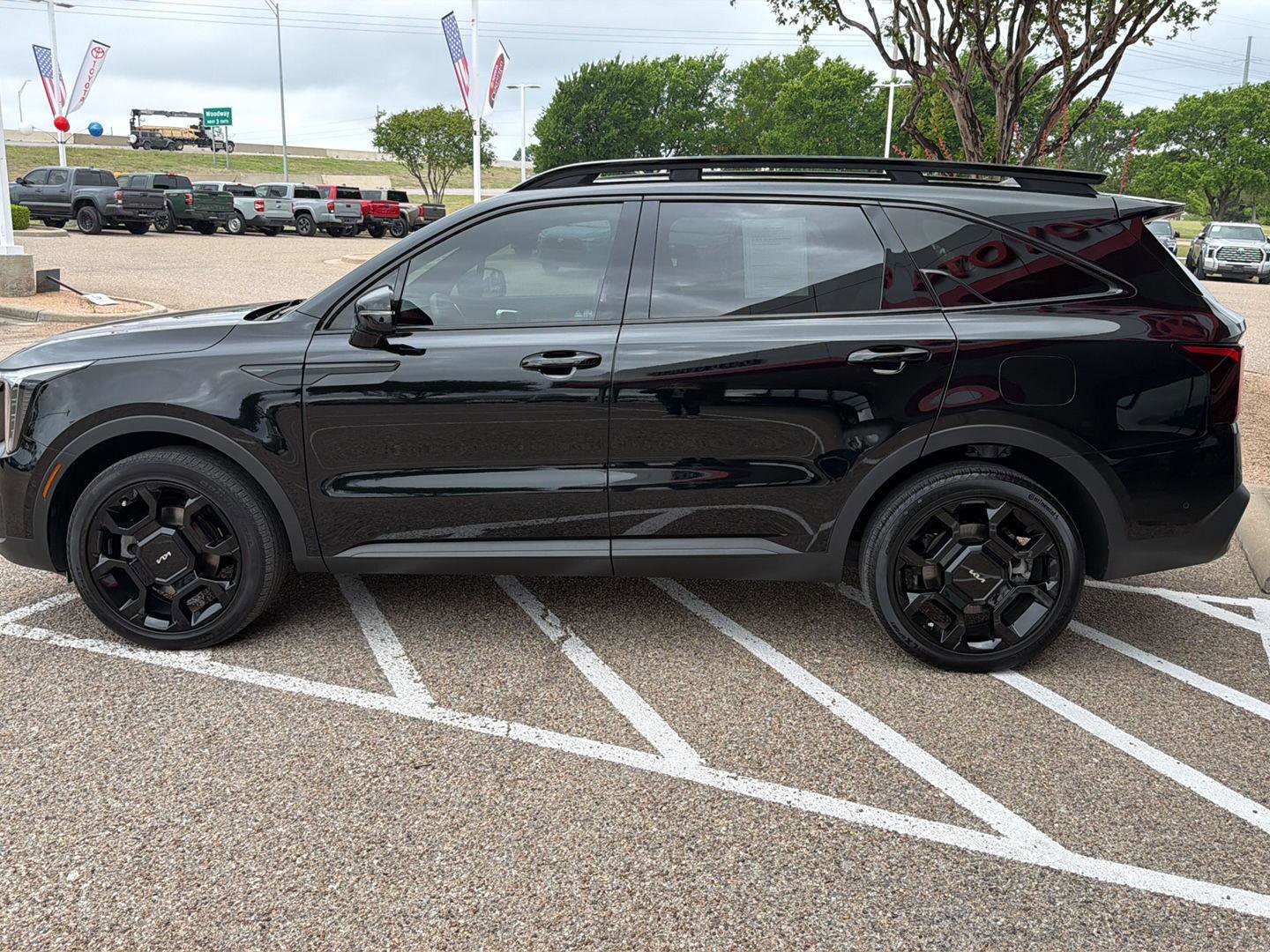 Used 2024 Kia Sorento SX Prestige w/ Sage Leather Package image 6